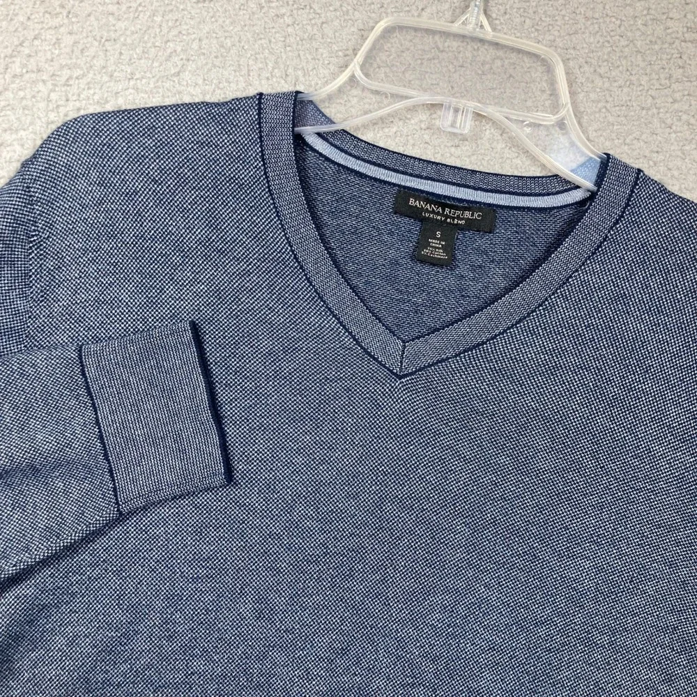 Banana Republic Sweater Mens‎ Small Blue Silk Cotton Cashmere Birdseye V-Neck